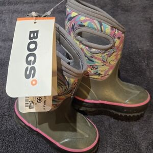 Bogs Girls Size 9 Swirl Pattern Waterproof Boots